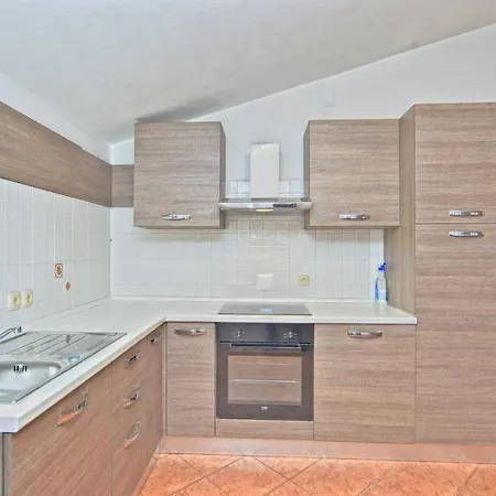 Apartment Apartments With Pool 749