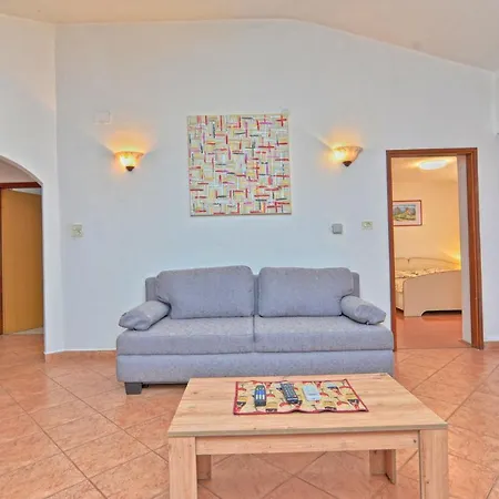 Apartment Apartments With Pool 749 Pula